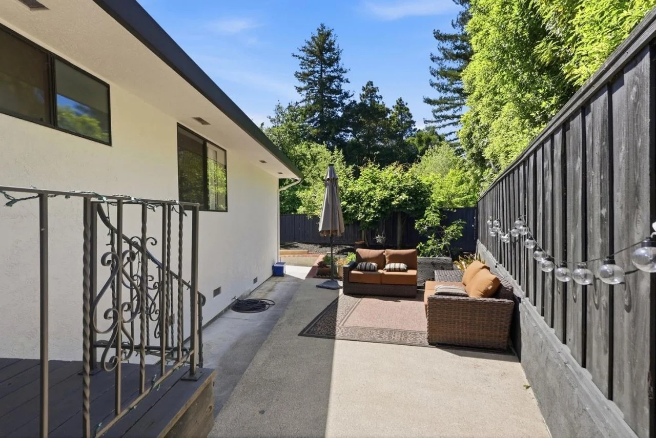 4206 Huntington St 063.jpg
