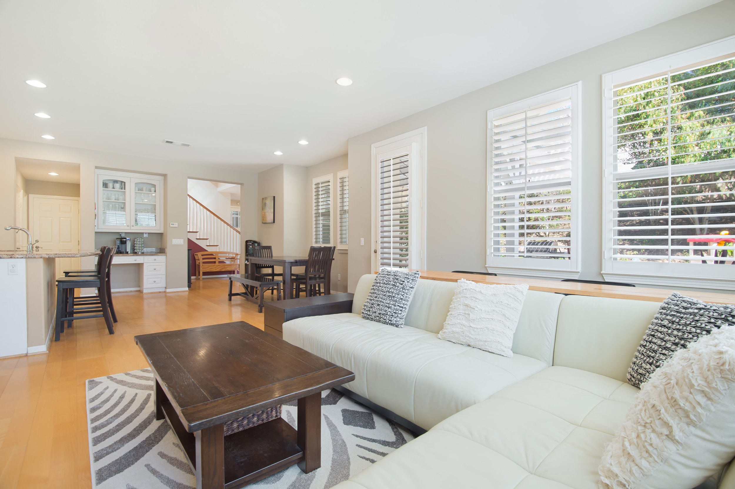 1068 N Country Club kit5.jpg