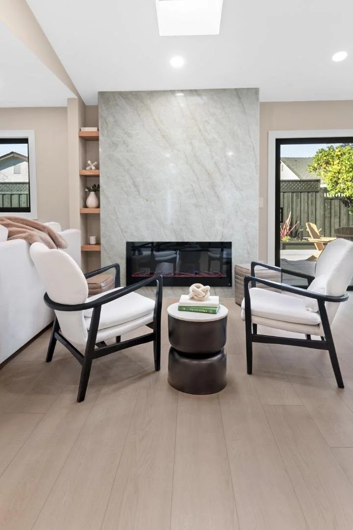 659 Meadow Creek Dr 004.jpg