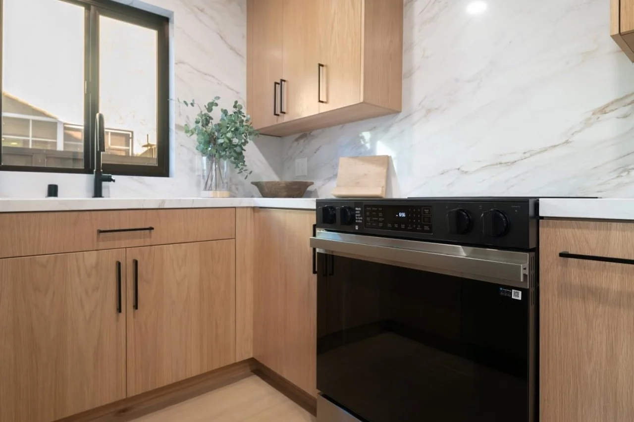 659 Meadow Creek Dr 022.jpg