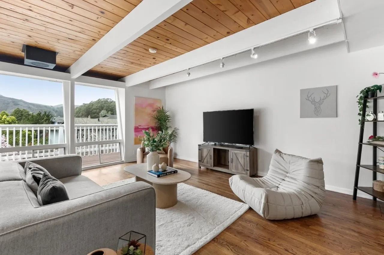 1 Sequoia Way 011.webp