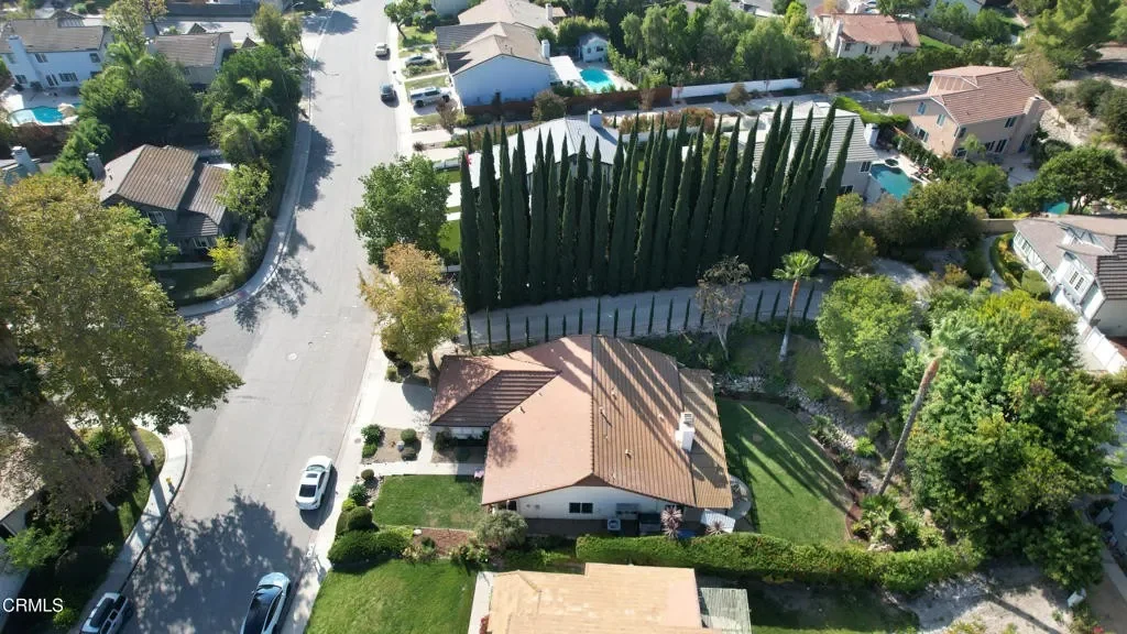 2217 Laurelwood Dr 003.webp