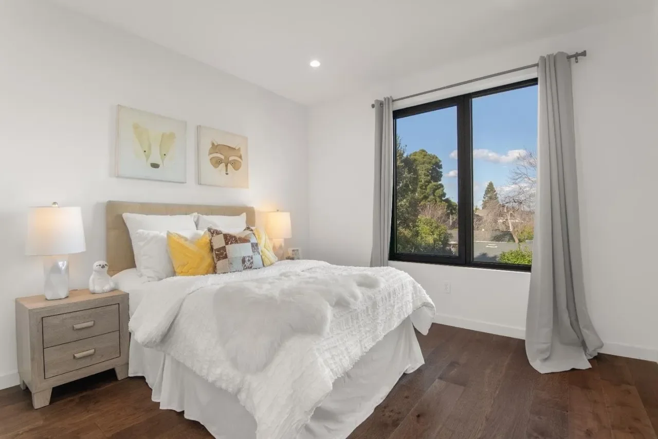 30 Roberts Rd 034.webp