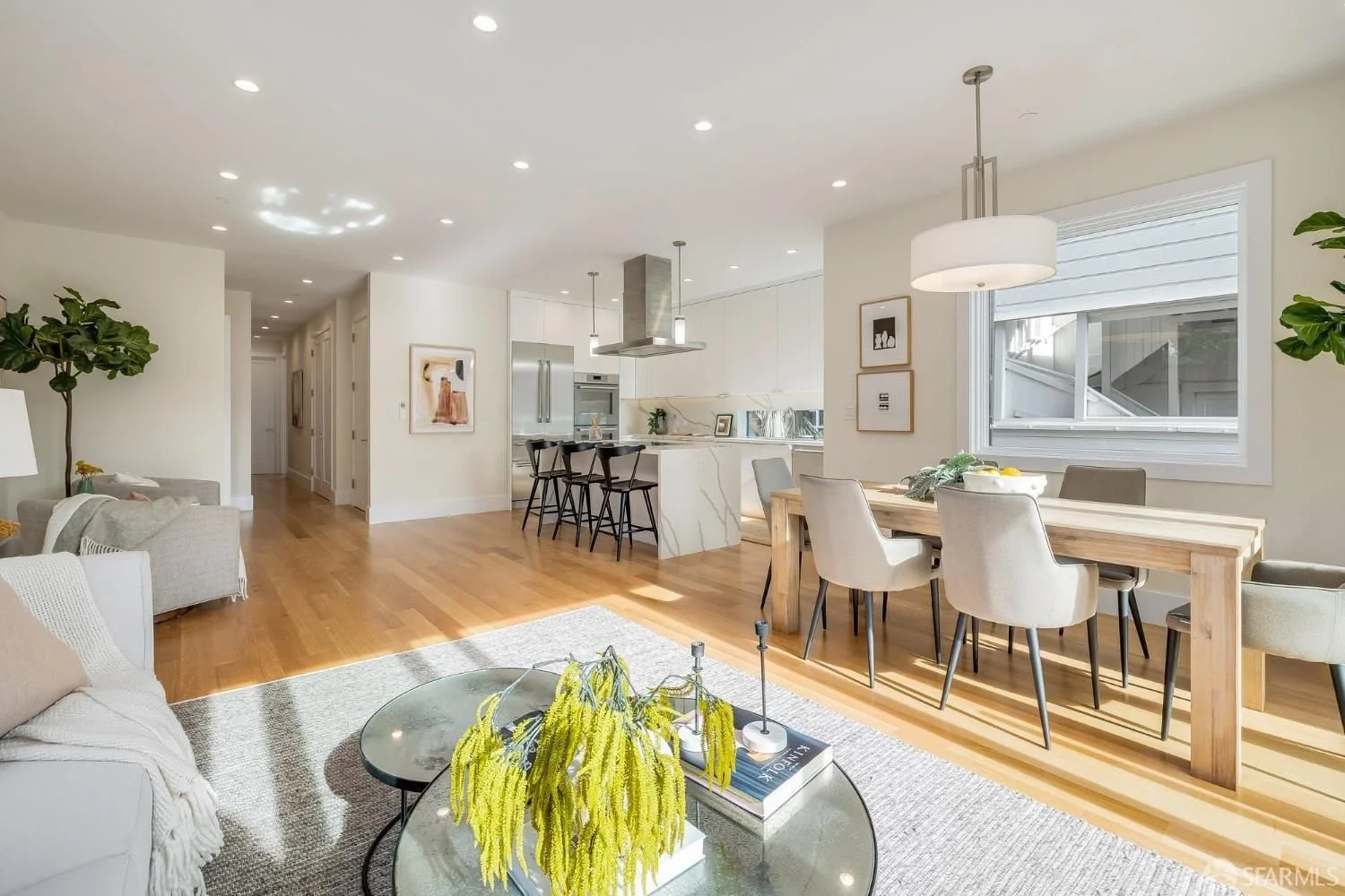 228 Vicksburg St Unit 1 003.jpg