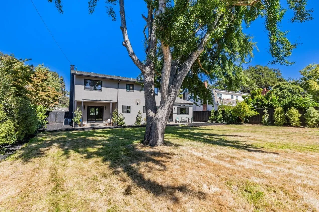 2556 Diericx Dr 041.webp