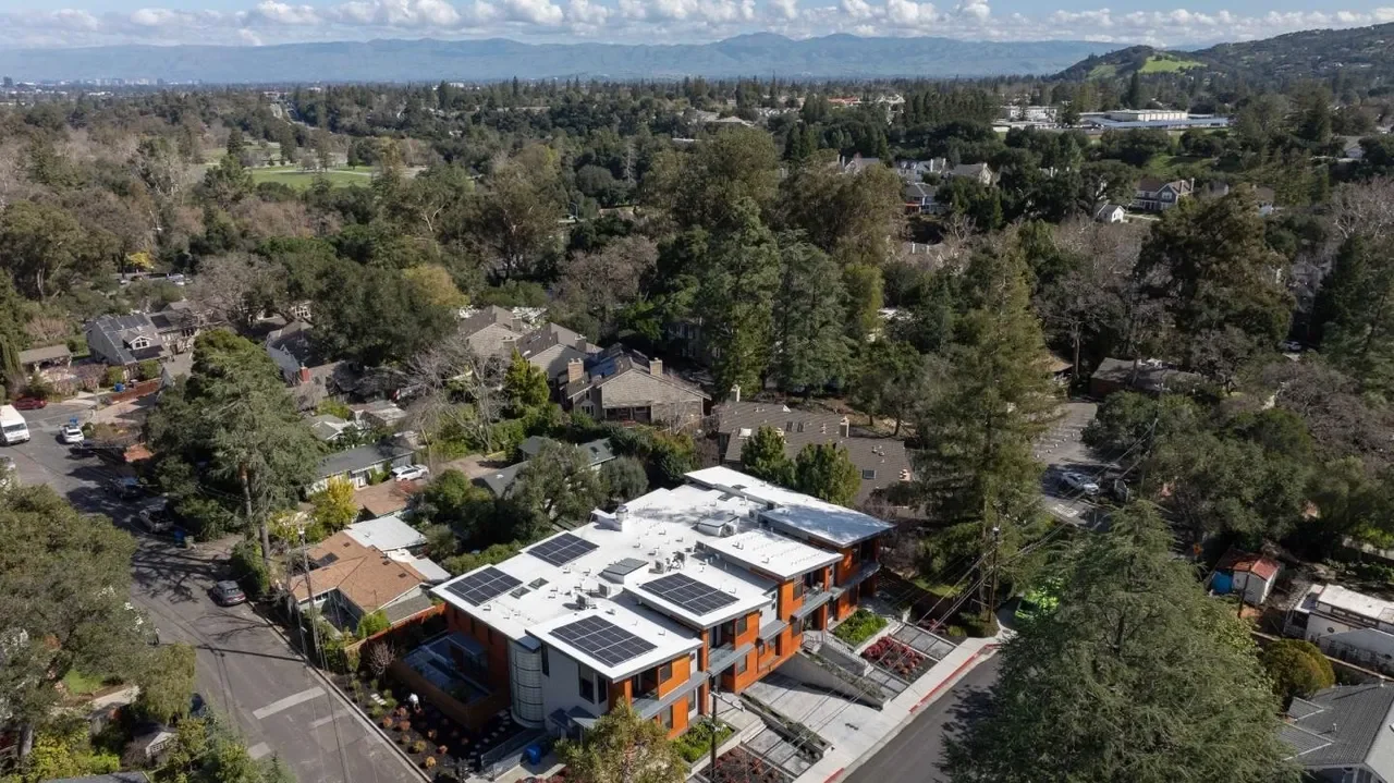 30 Roberts Rd 045.webp