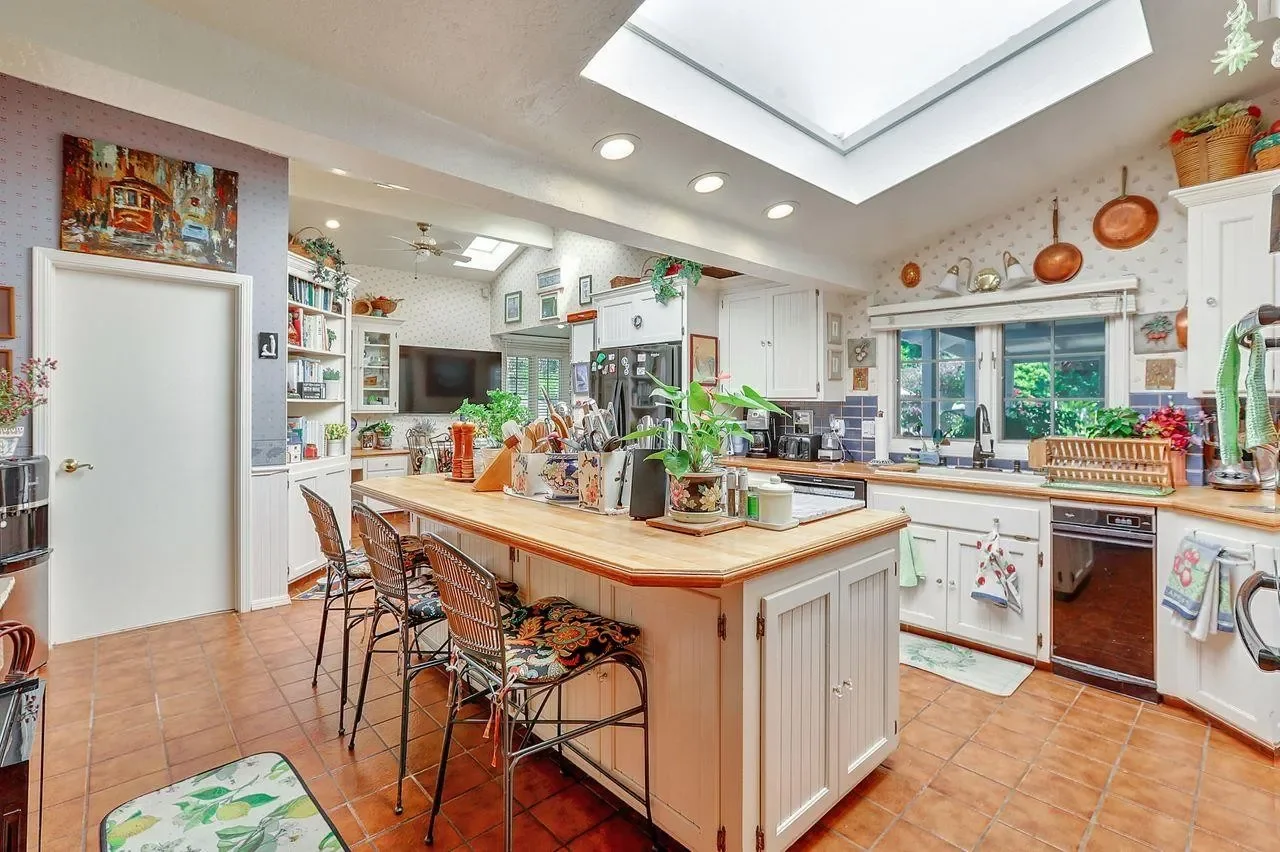 15781 Canon Dr 008.webp