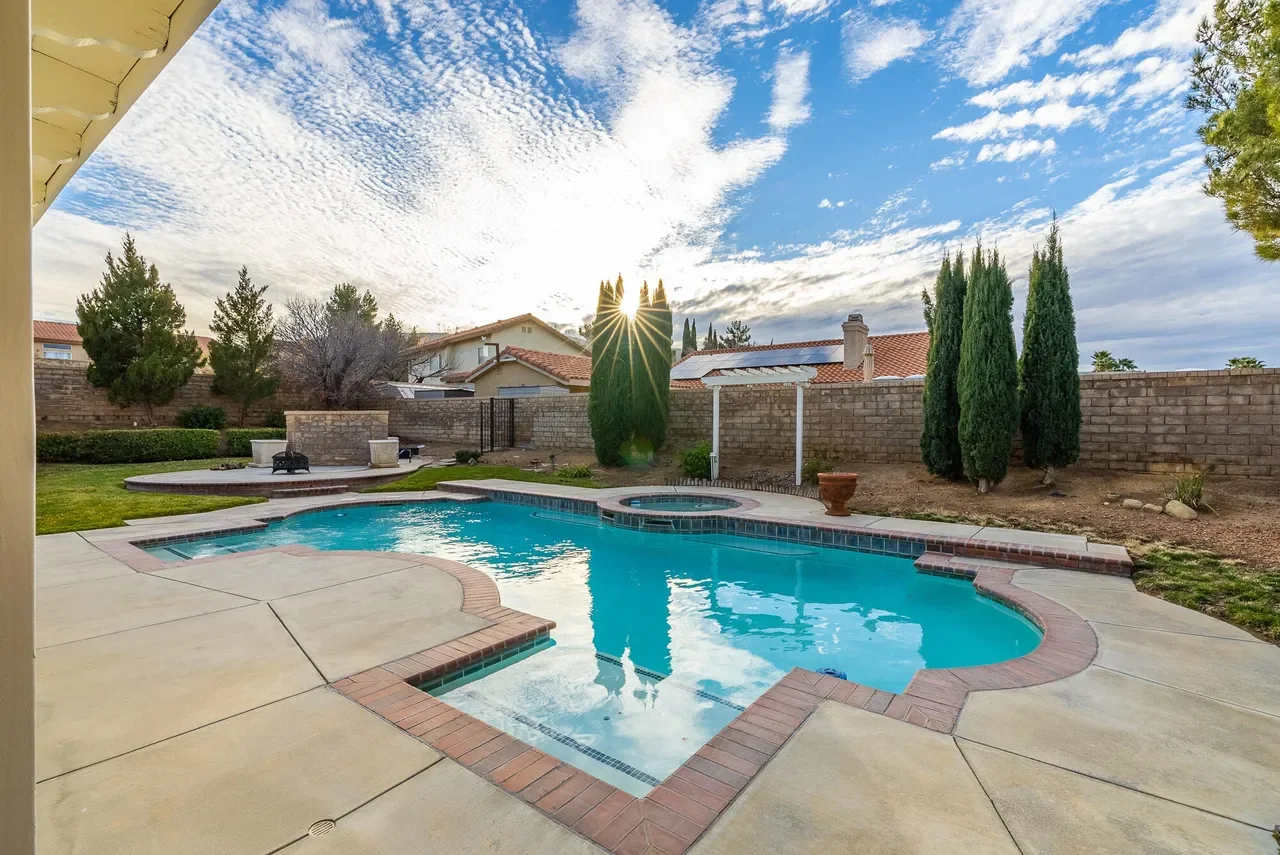 41245 Sequoia Ave 43.webp