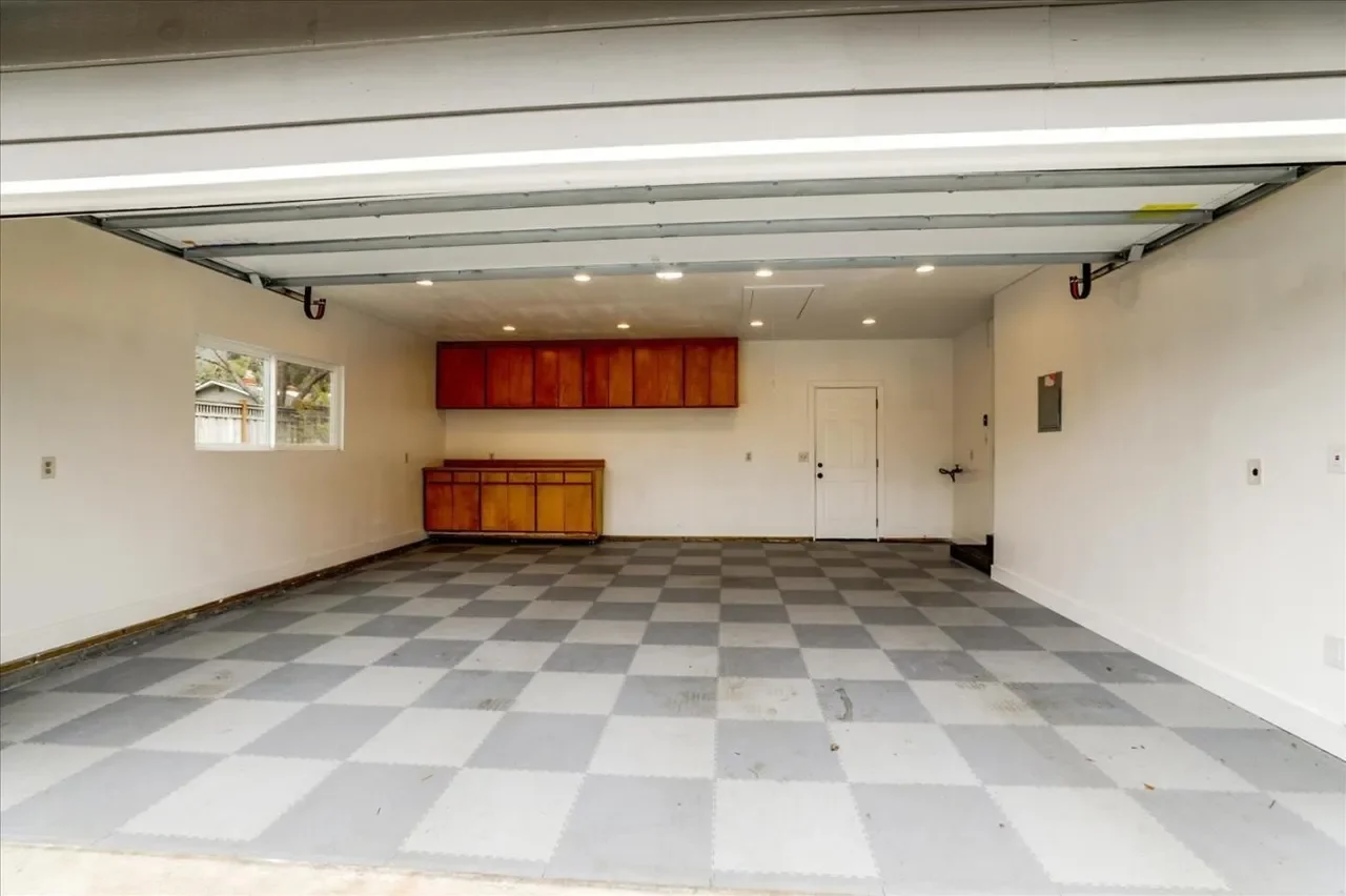 140 Stonybrook Rd 028.webp