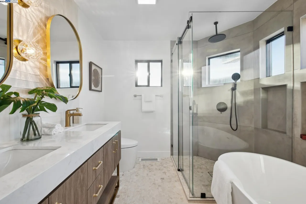 1733 Kelly St 015.png