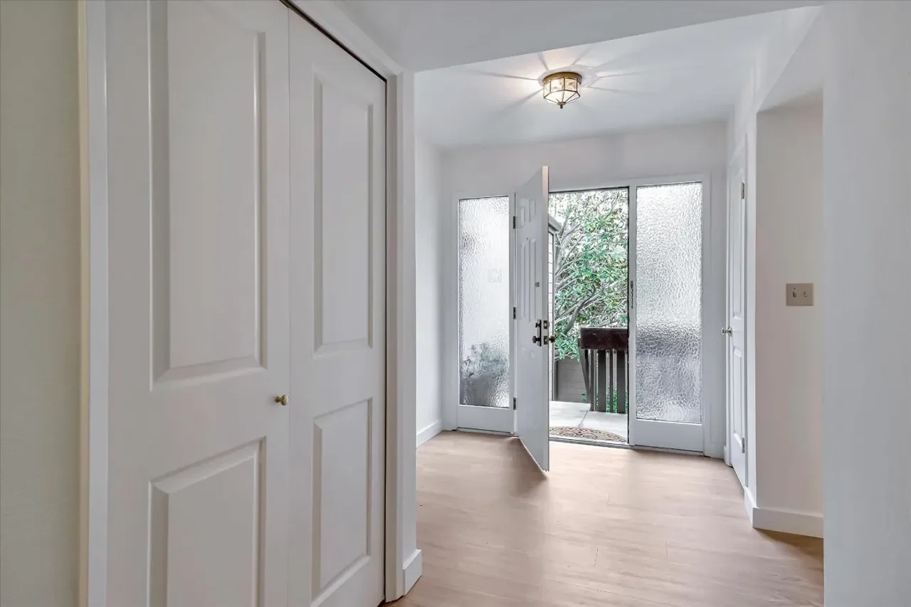 4108 Thain Way 033.webp