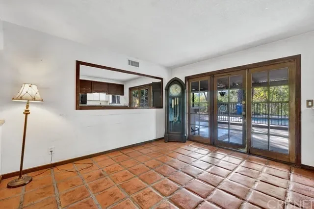 4115 Patrick Henry Pl 013.webp