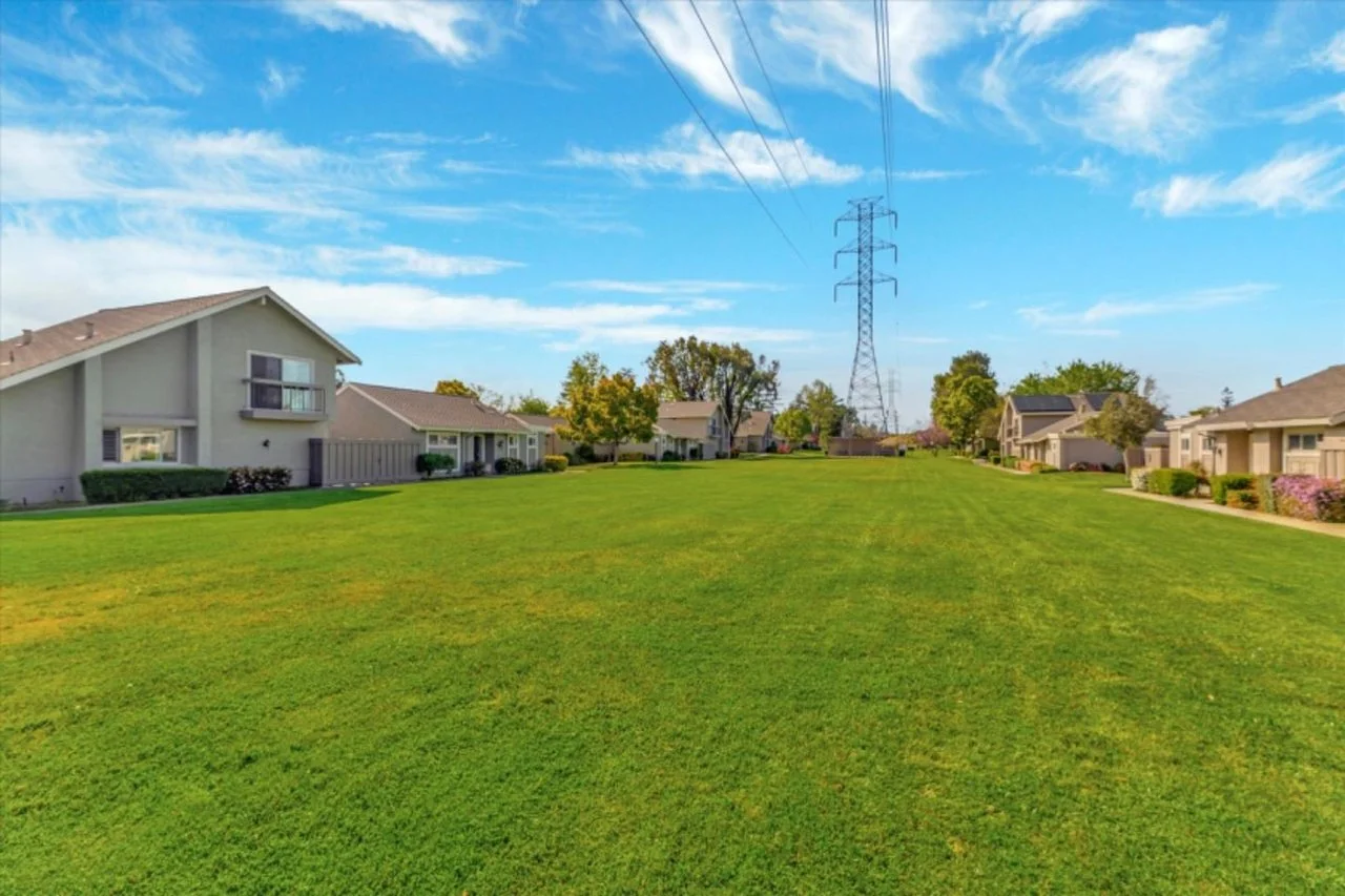 107 Escobar Ct 051.jpg