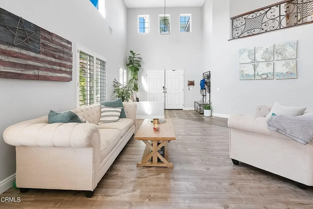 1628 Meadowglen Ct 006.webp