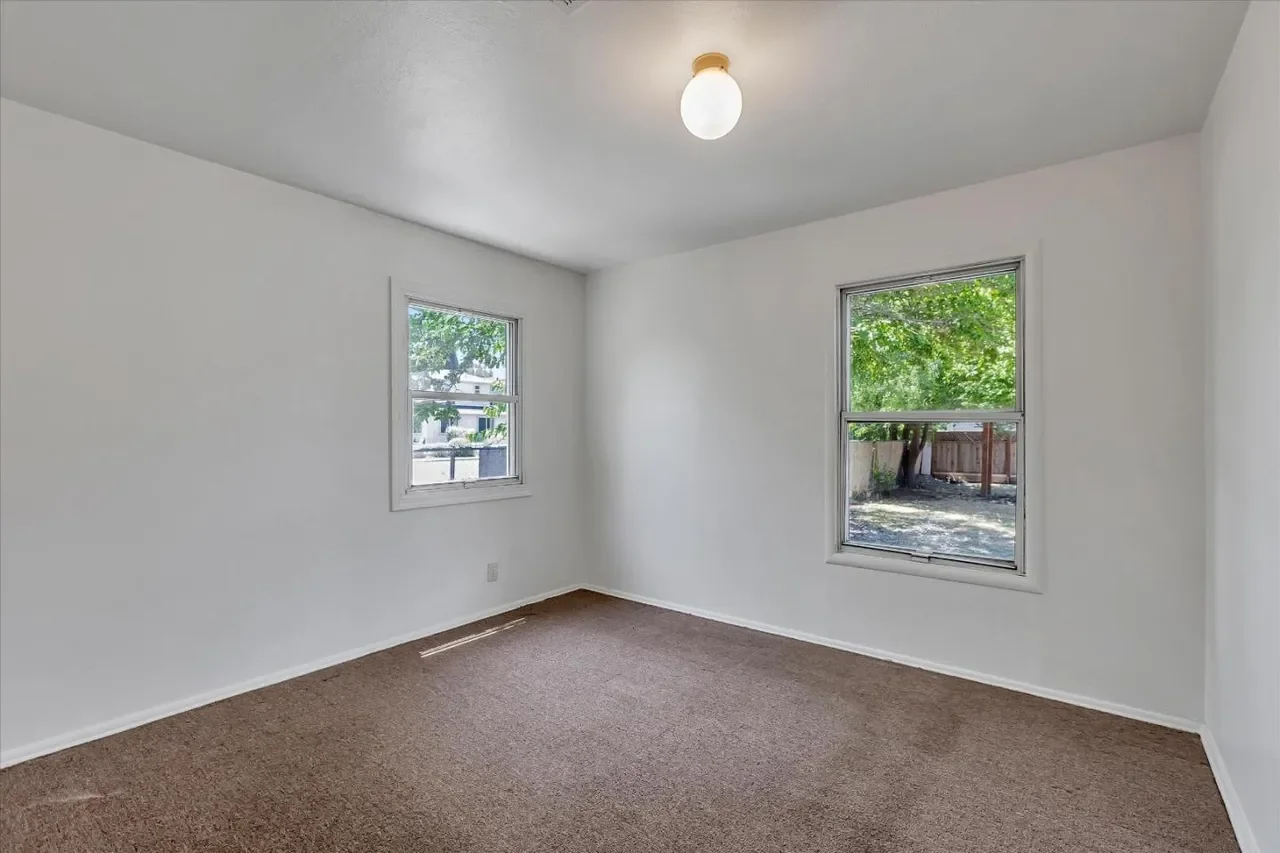 4314 Cheeney St 013.webp