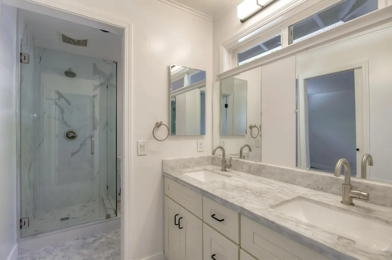 32 Campbell Ln 022.webp