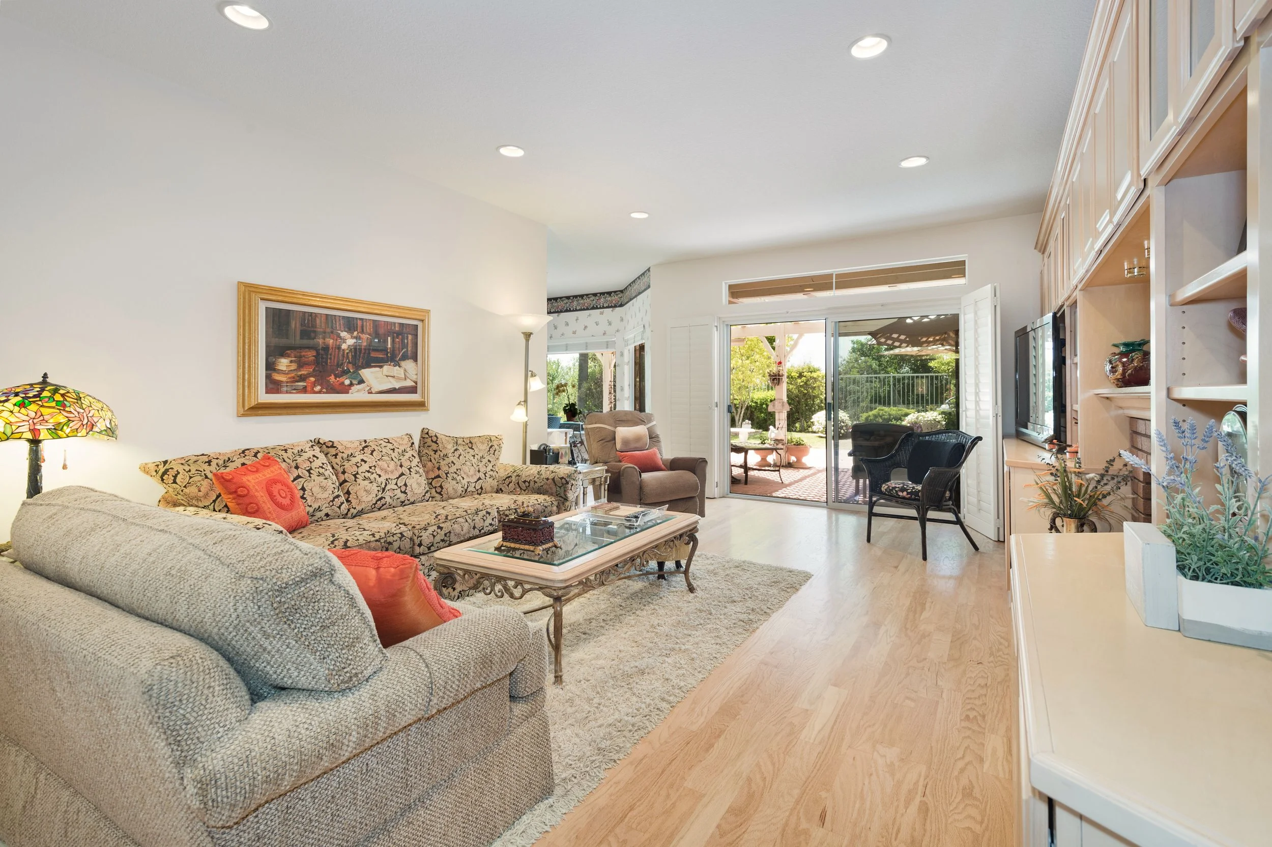 511 Meadowrun St lr2.jpg