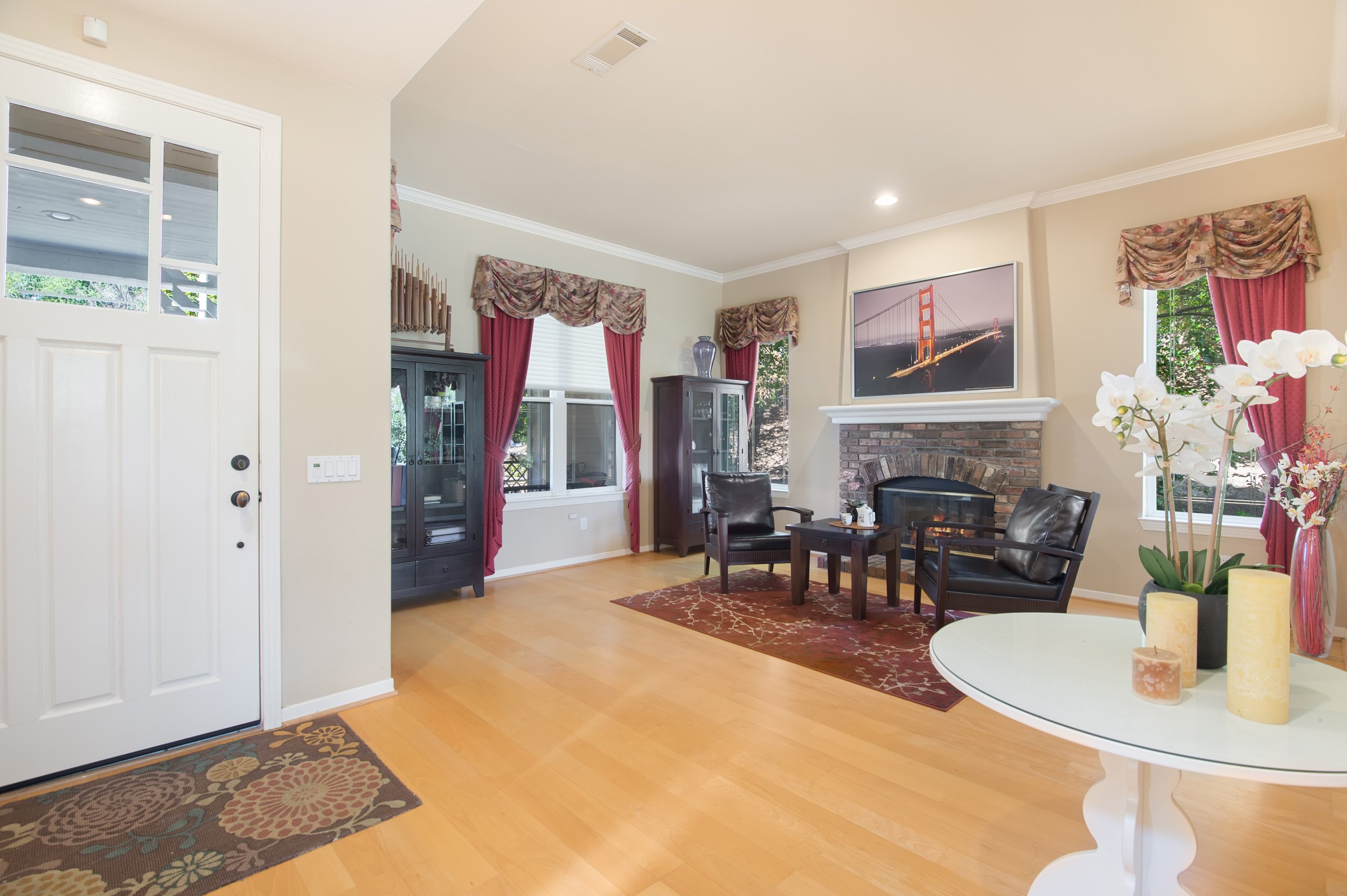 1068 N Country Club lr4.jpg