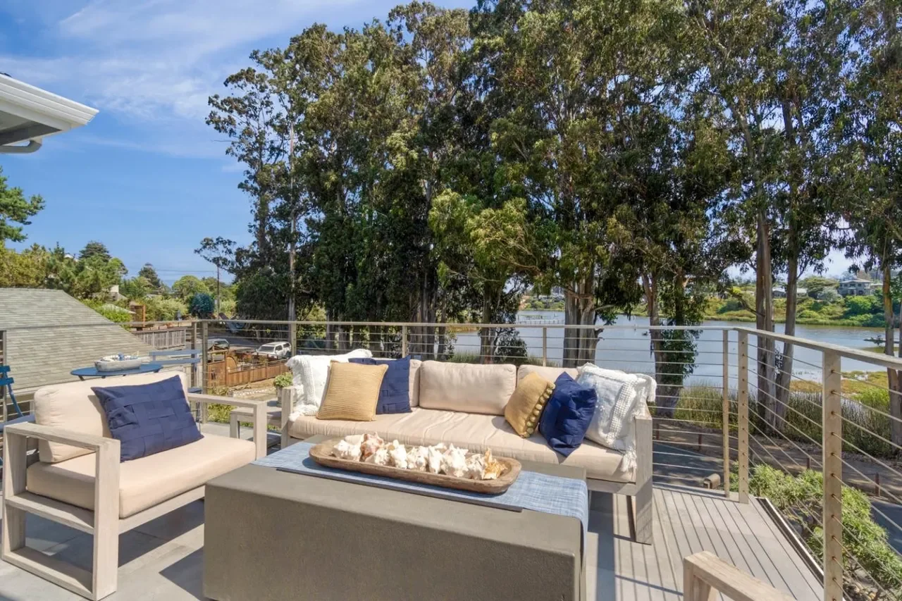 495 Coastview Dr 030.webp