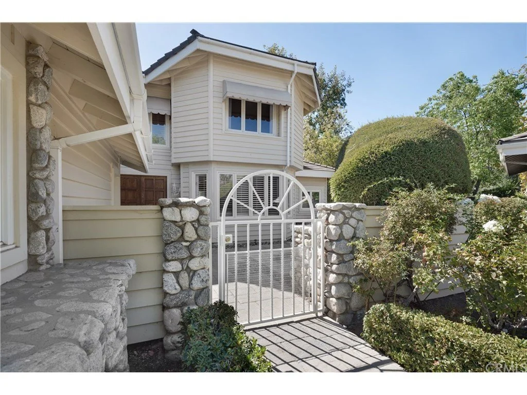 38181 Creekview Cir 003.jpg