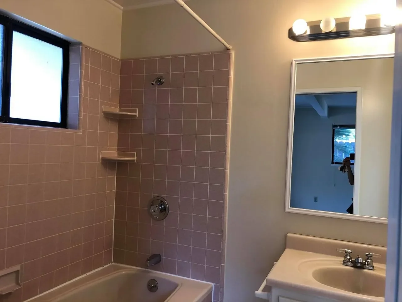 4256 Ruthelma Ave 012.webp