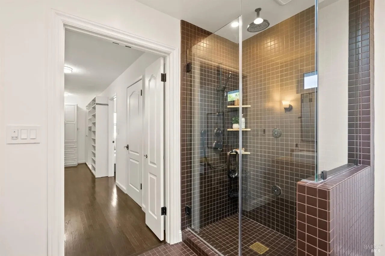 8 Nightingale Lane 020.webp