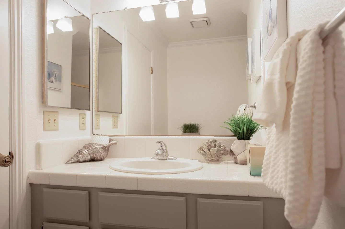 1601 Mantelli Dr 018.jpg