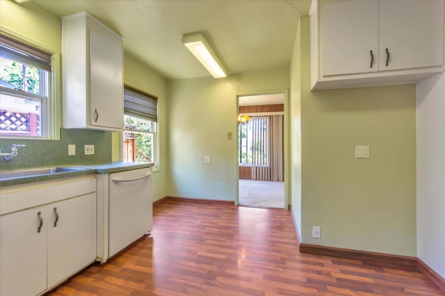 2070 Ricardo Dr 017.jpg