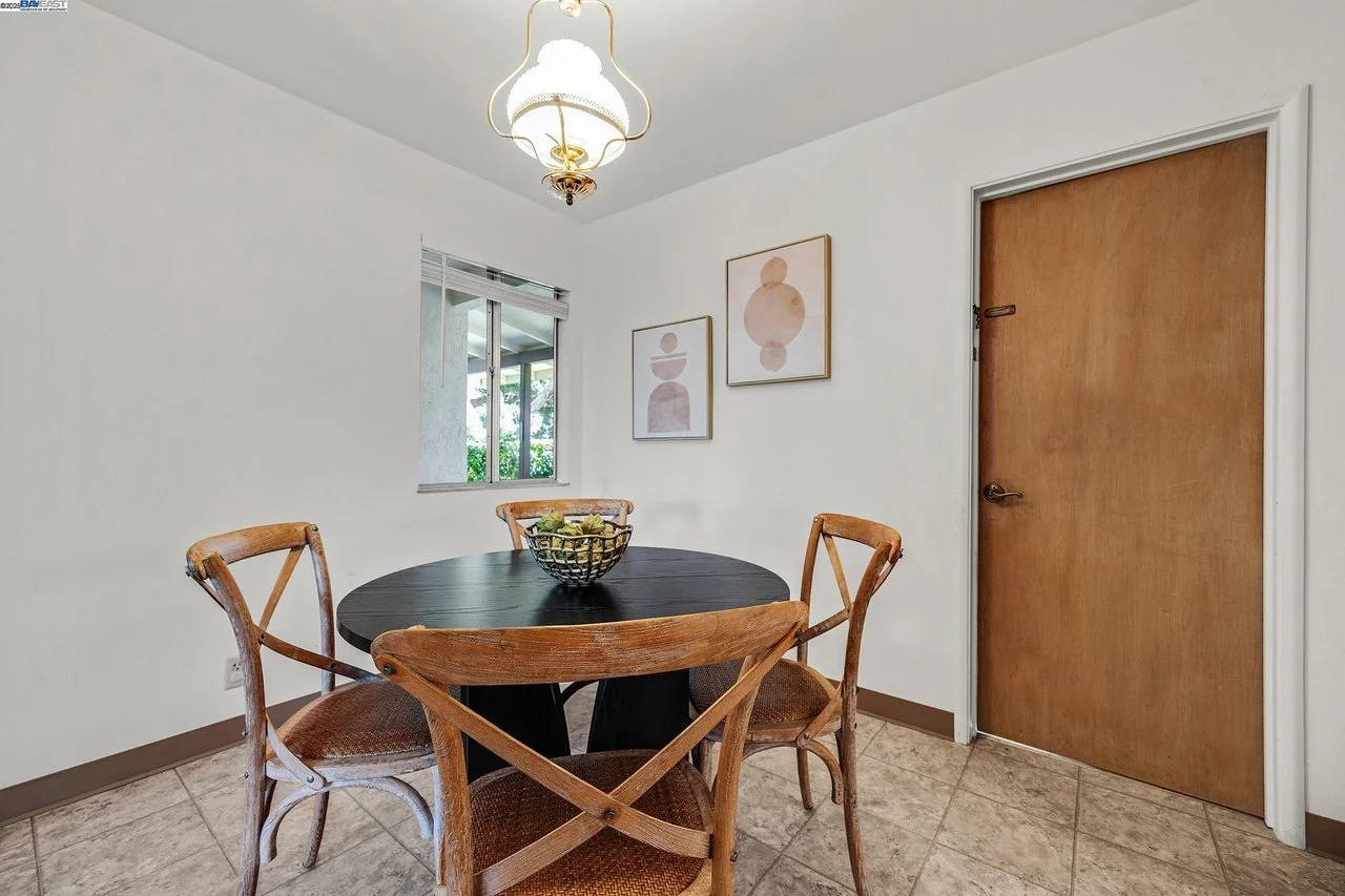 3962 Fordham Way 009.jpg