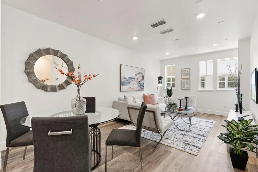 712 Amalfi Loop 007.png