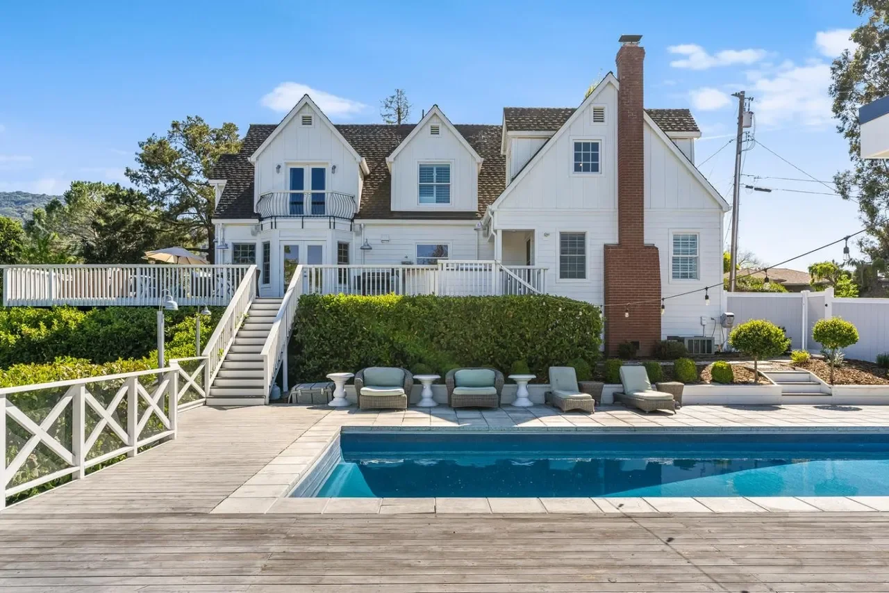 16466 Bonnie Ln 039.webp