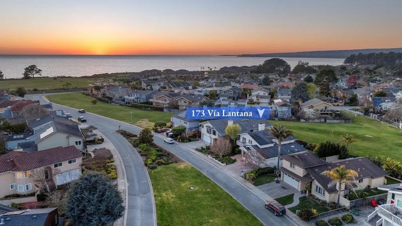 173 Via Lantana 001.png