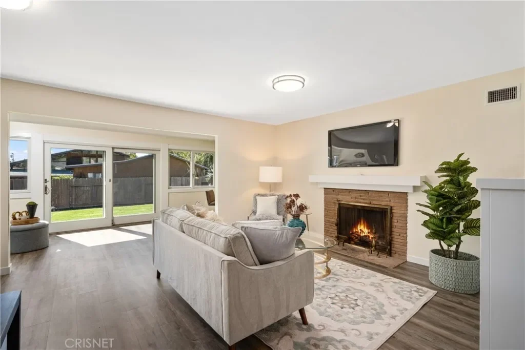 2330 Cooley Pl 009.webp