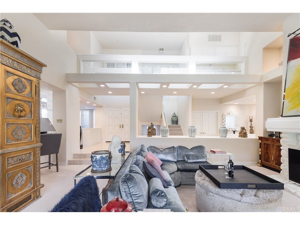 38181 Creekview Cir 006.jpg