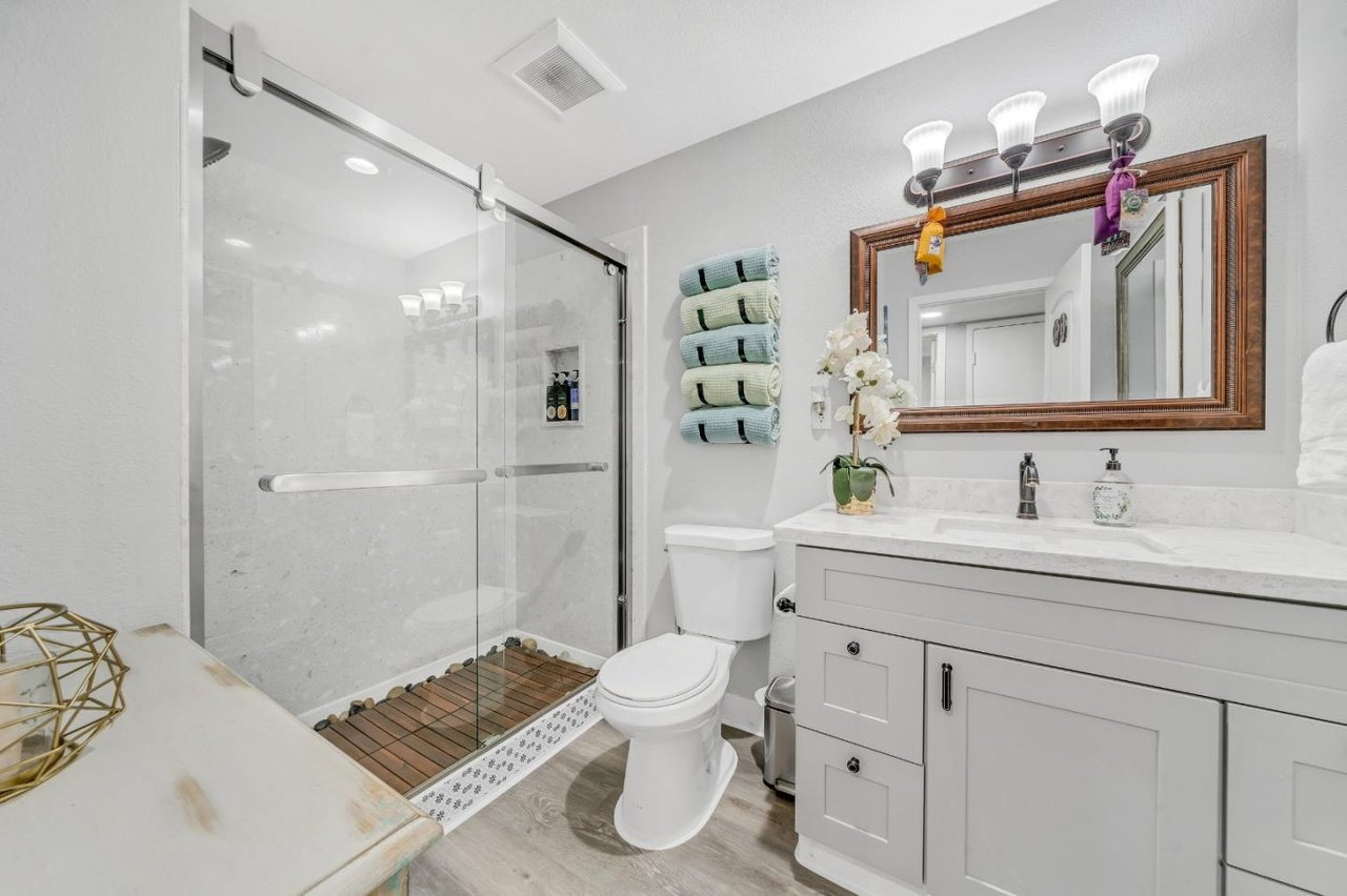 1192 Oakview Rd 016.jpg