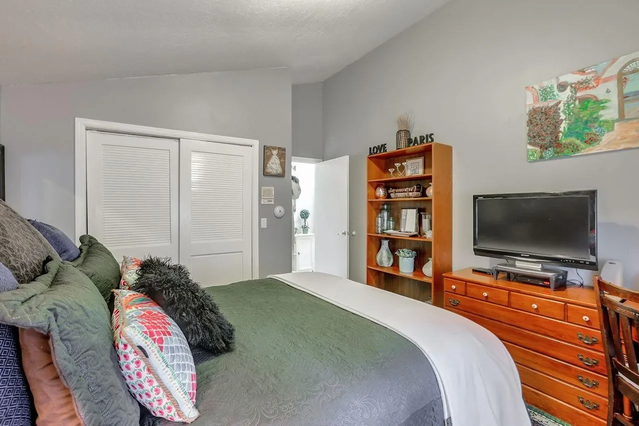 15781 Canon Dr 024.webp