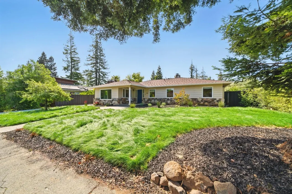 660 Giralda Dr 002.png