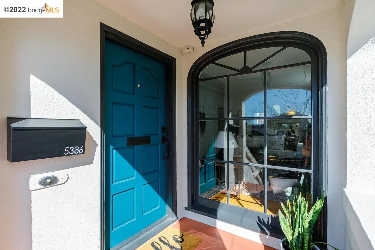 5336 Walnut St 002.webp