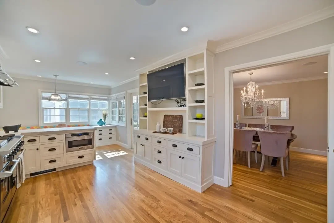 1842 University Ave 008.webp