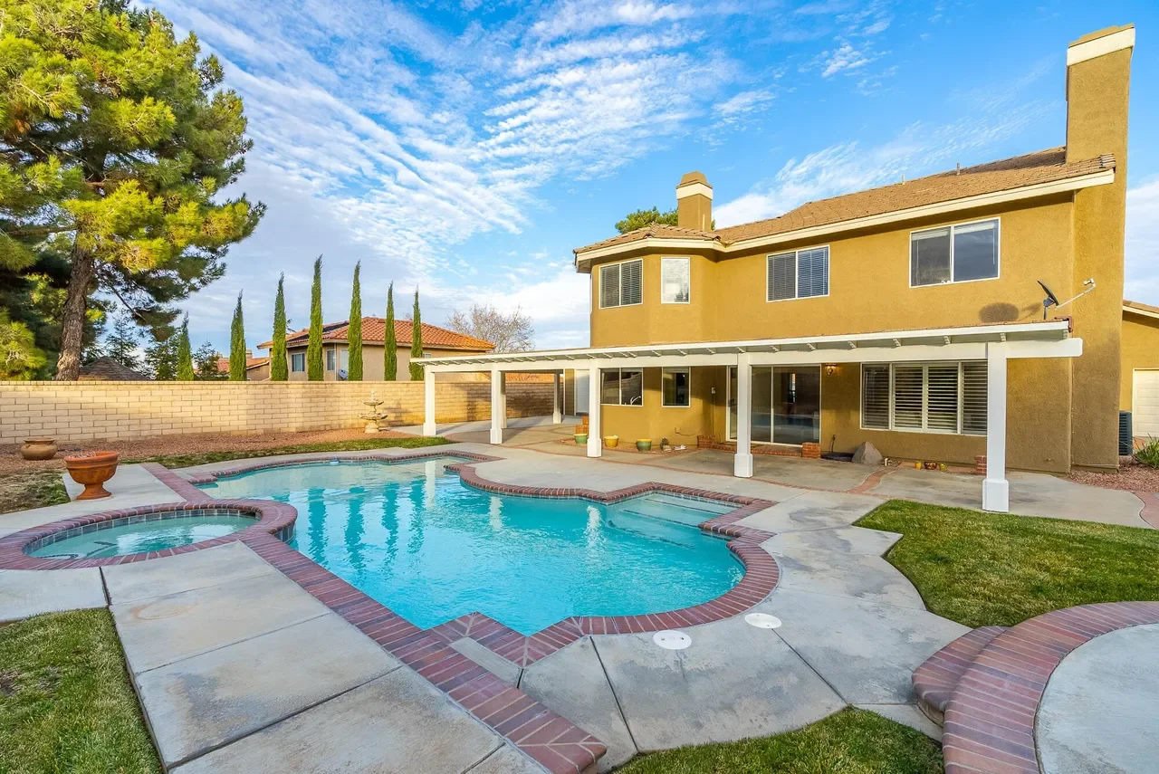 41245 Sequoia Ave 048.webp