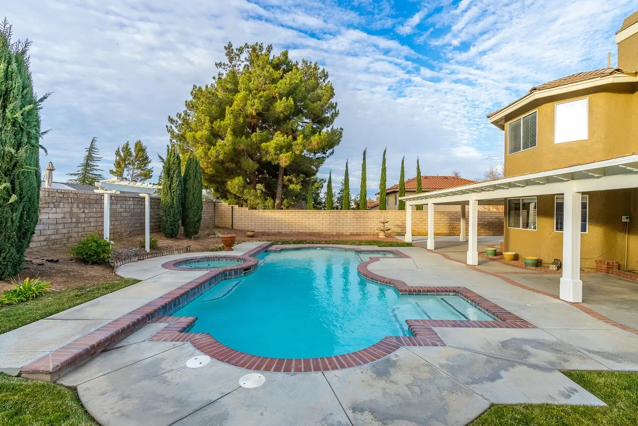 41245 Sequoia Ave 047.webp