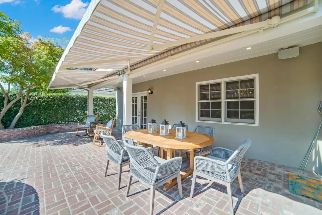 1842 University Ave 032.webp