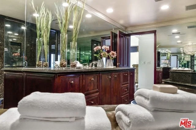 2170 Century Park East #2105 018.jpg