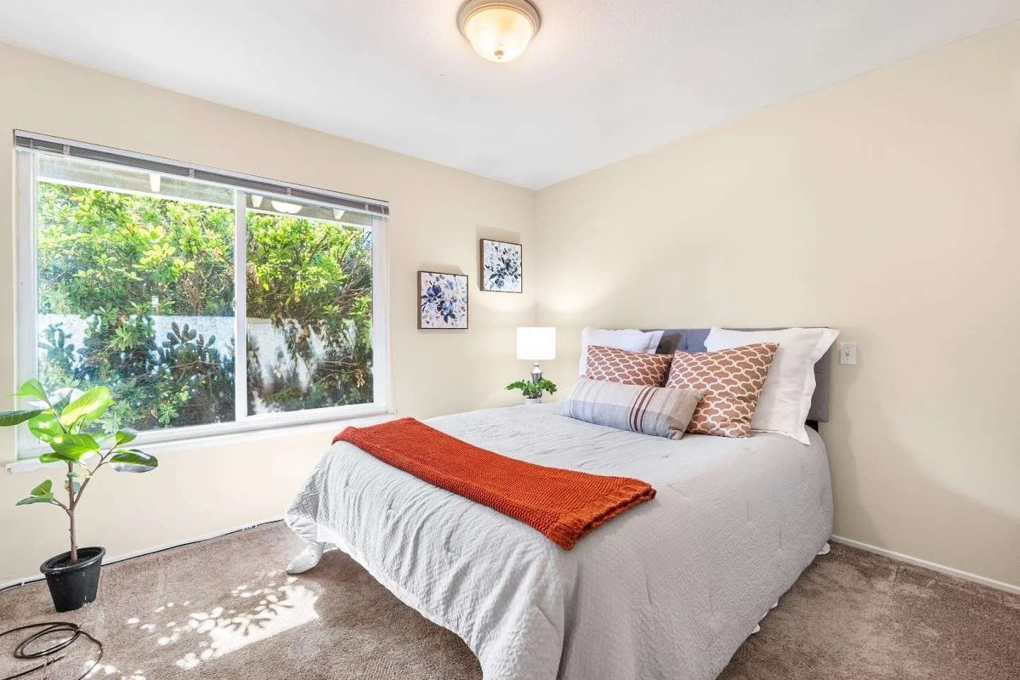 6080 Glen Harbor Dr 005.jpg