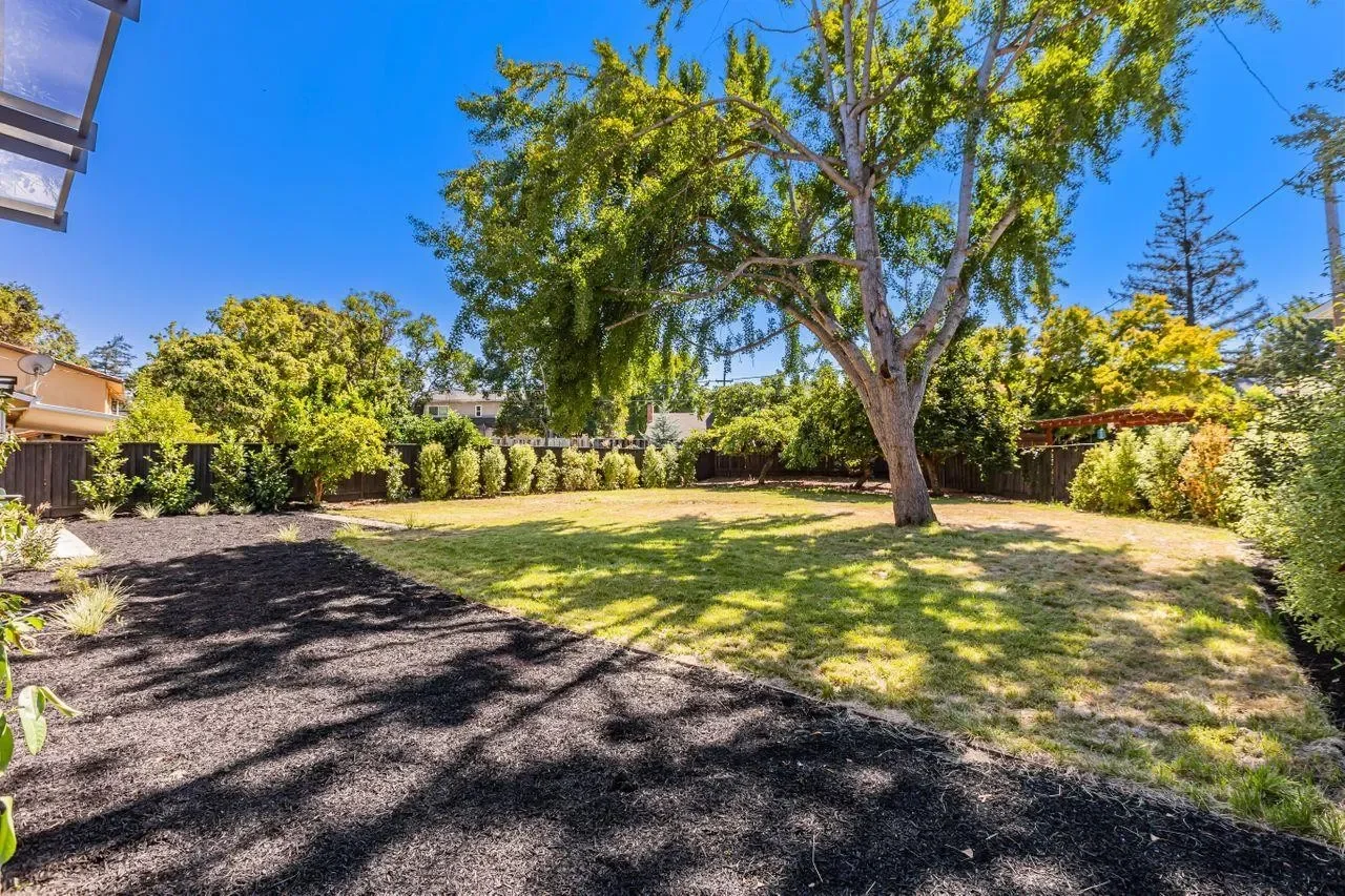 2556 Diericx Dr 044.webp