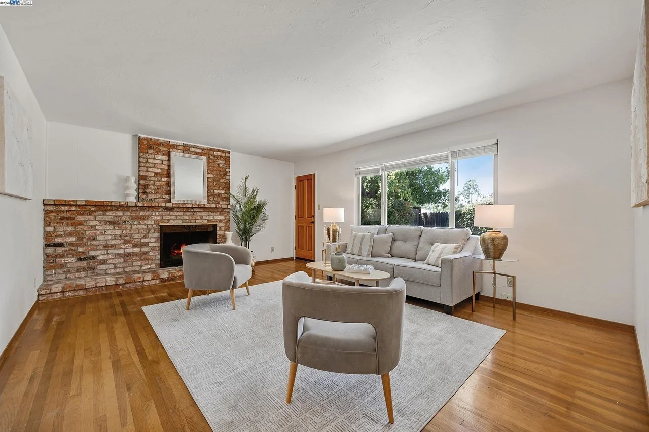 3962 Fordham Way 006.jpg