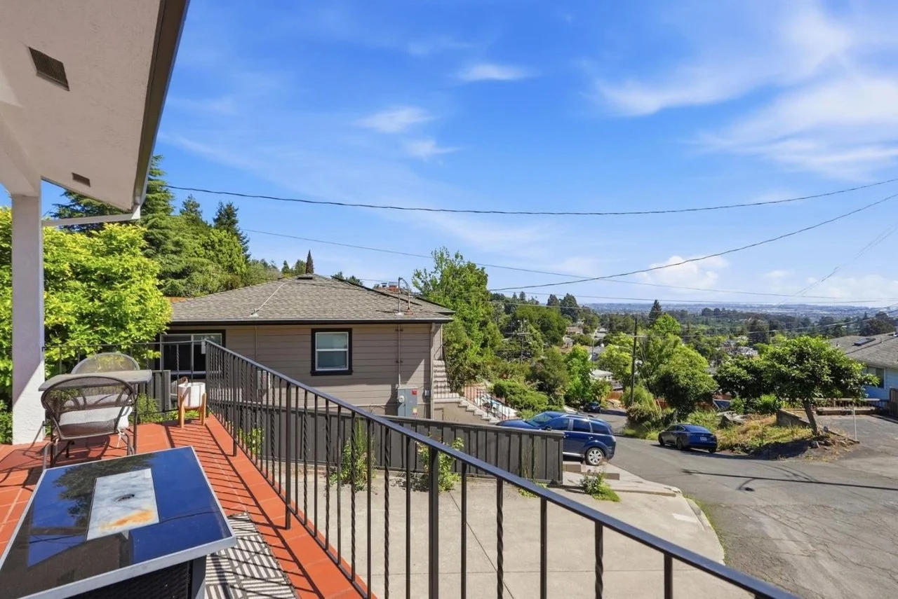 4206 Huntington St 060.jpg