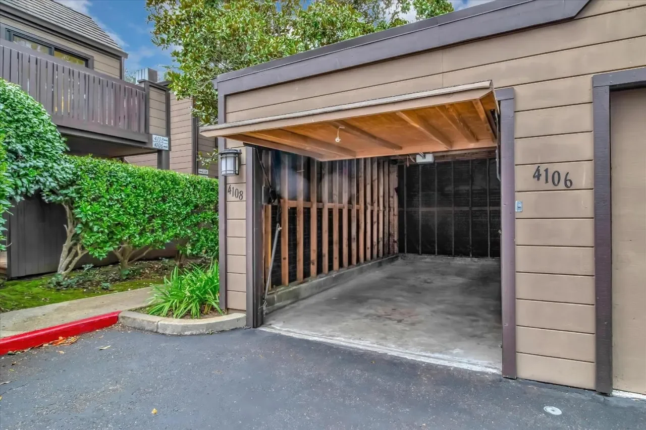 4108 Thain Way 039.webp