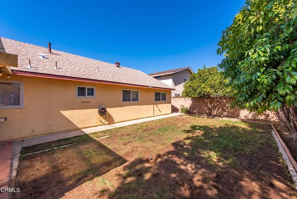 3090 Dwight Ave 029.webp