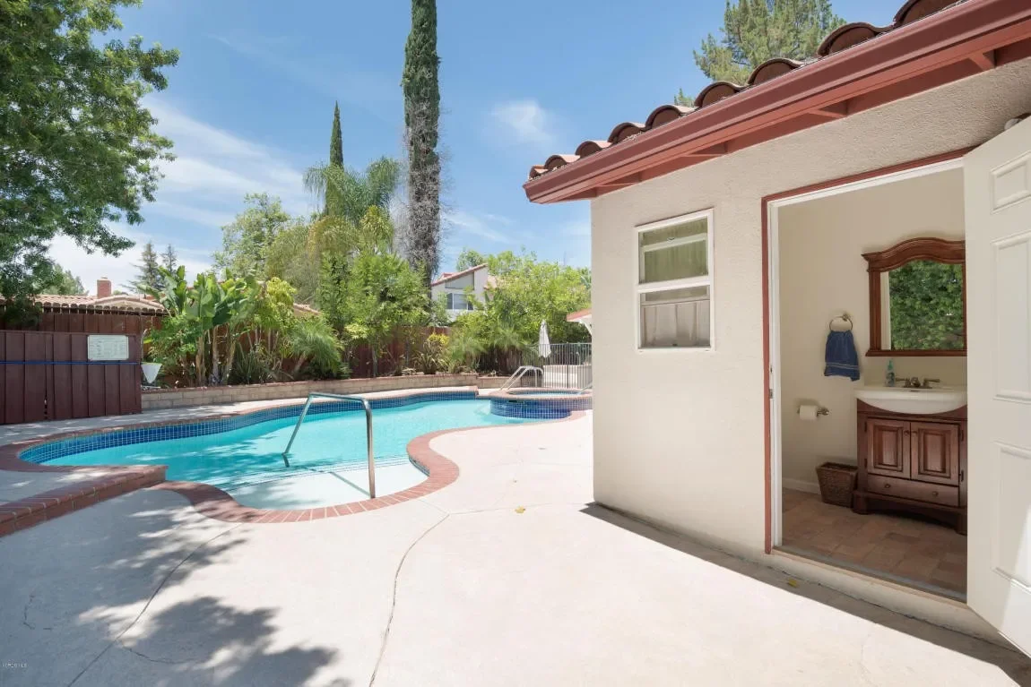 1241 Kelsford Ct 007.webp